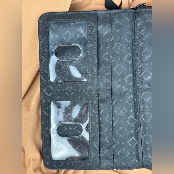 Vera Bradley Turn Lock Zip Around Wallet with multi color Paisly’s - Picture 8 of 16